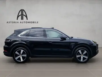 PORSCHE Cayenne E-Hybrid SoftCl 360  ACC Pano AHK Servo