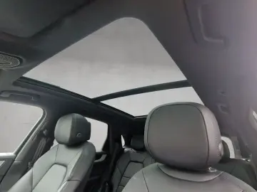 PORSCHE Cayenne E-Hybrid SoftCl 360  ACC Pano AHK Servo