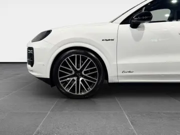 PORSCHE Cayenne Coupe Turbo E-Hybrid HA-Lenk InnoDri HUD