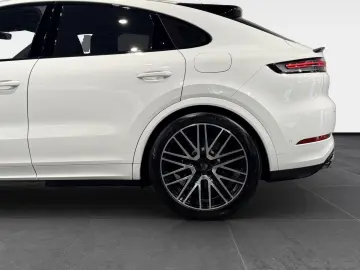 PORSCHE Cayenne Coupe Turbo E-Hybrid HA-Lenk InnoDri HUD