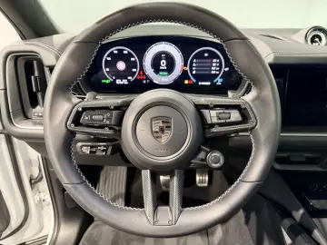 PORSCHE Cayenne Coupe Turbo E-Hybrid HA-Lenk InnoDri HUD