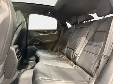 PORSCHE Cayenne Coupe Turbo E-Hybrid HA-Lenk InnoDri HUD
