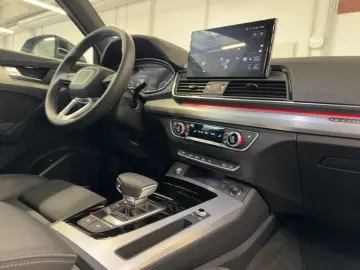 AUDI Q5 S line 40 TDI quattro Matrix B&O Kamera AHK