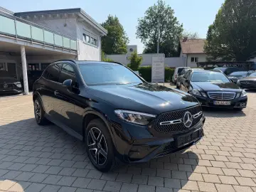 MERCEDES-BENZ GLC 300e 4Matic AMG MBUX Night AHK Dis…