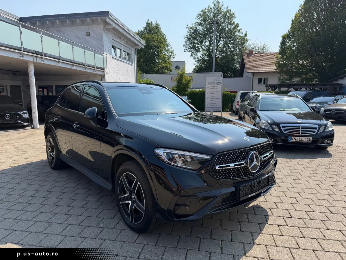 MERCEDES-BENZ GLC 300e 4Matic AMG MBUX Night AHK Dis&hellip;