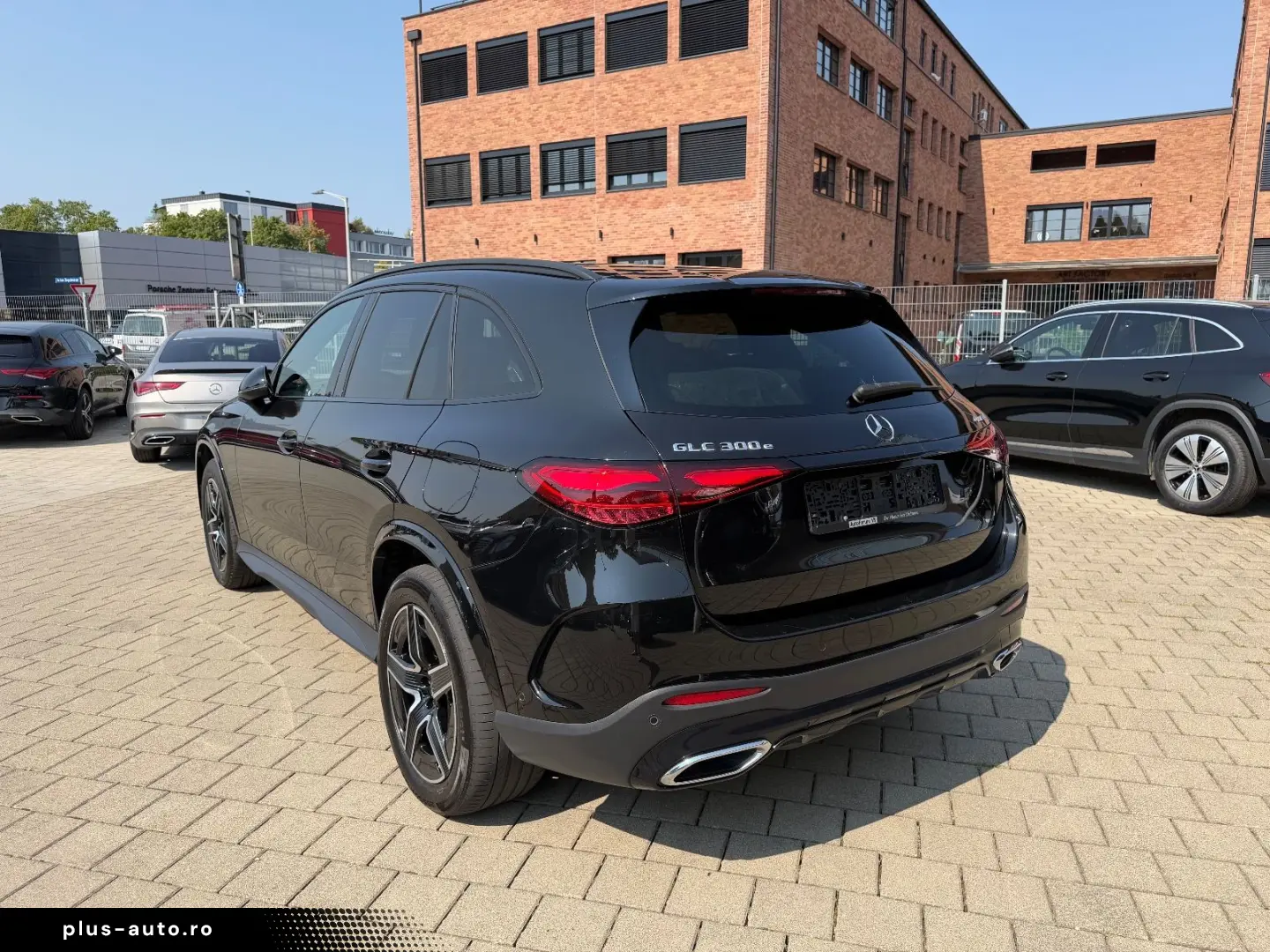 MERCEDES-BENZ GLC 300e 4Matic AMG MBUX Night AHK Dis&hellip;
