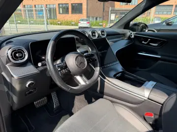 MERCEDES-BENZ GLC 300e 4Matic AMG MBUX Night AHK Dis…
