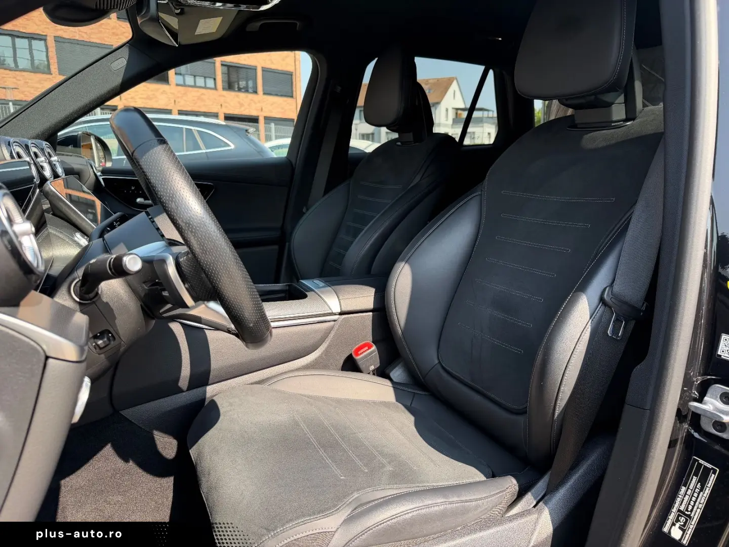 MERCEDES-BENZ GLC 300e 4Matic AMG MBUX Night AHK Dis&hellip;