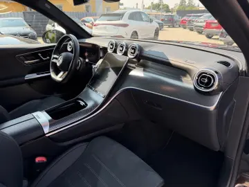 MERCEDES-BENZ GLC 300e 4Matic AMG MBUX Night AHK Dis…