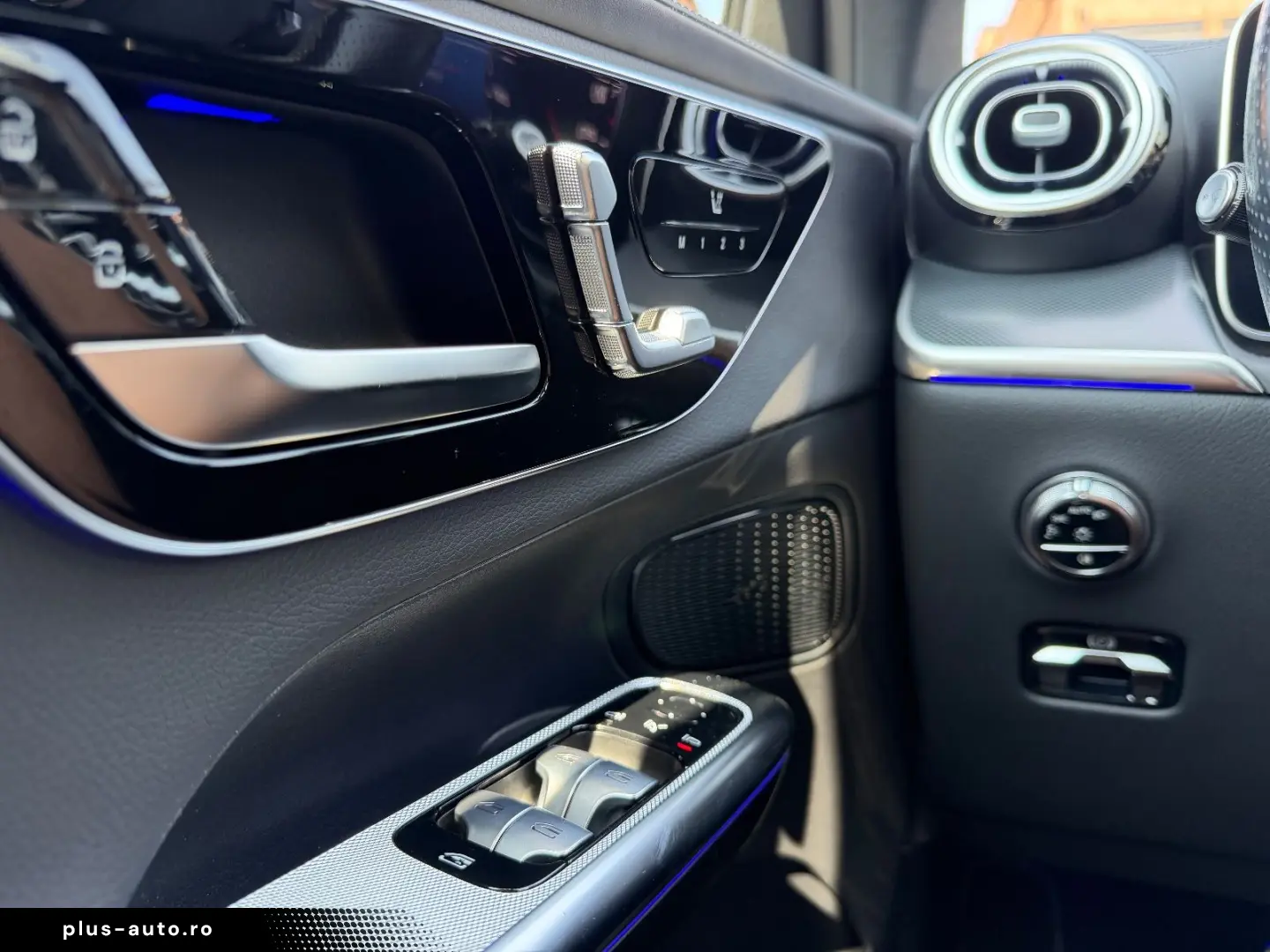MERCEDES-BENZ GLC 300e 4Matic AMG MBUX Night AHK Dis&hellip;