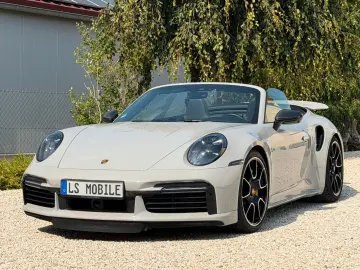 PORSCHE 911 Turbo S Cabrio Burmester Lift ACC Carbon