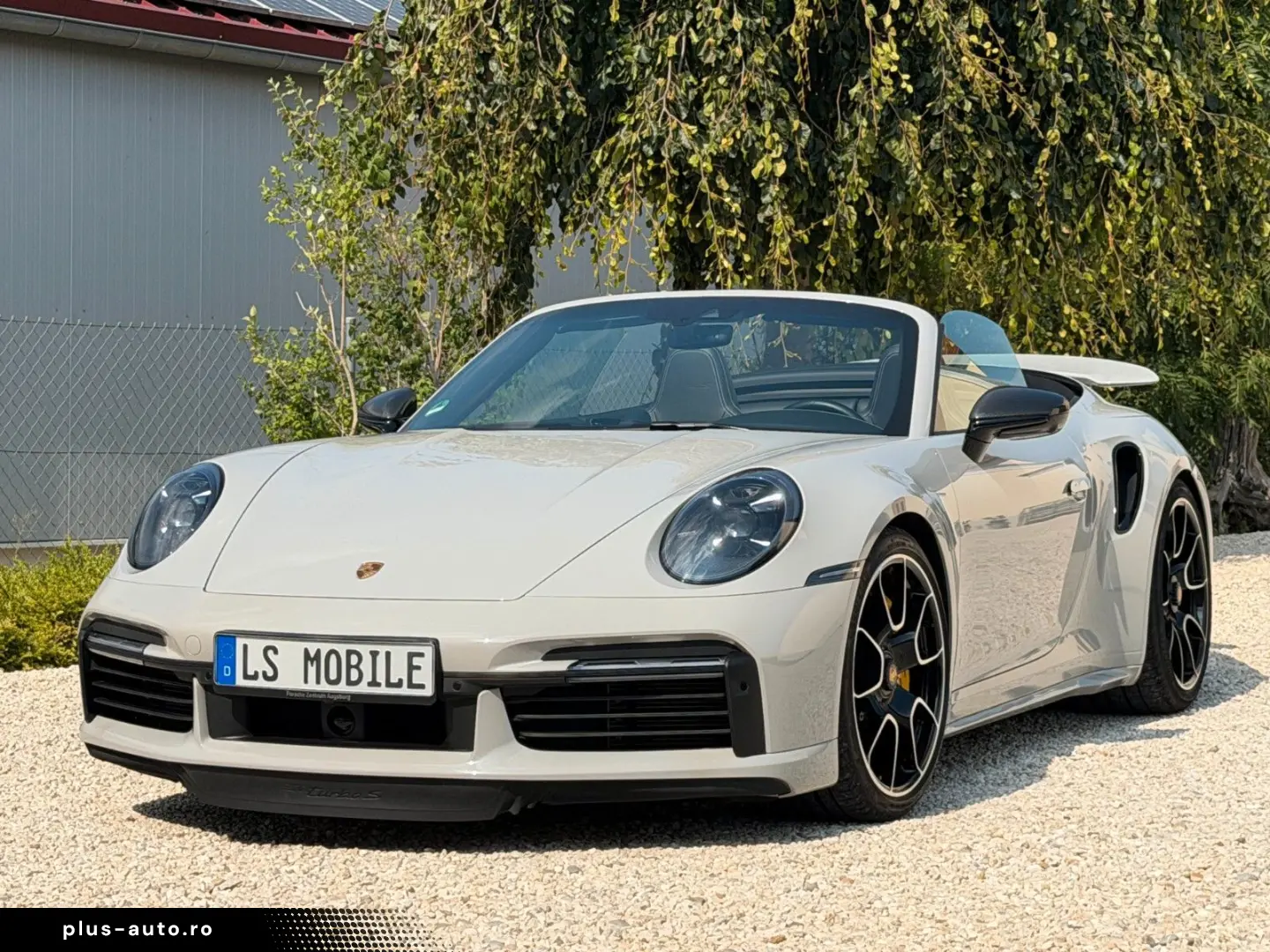 PORSCHE 911 Turbo S Cabrio Burmester Lift ACC Carbon