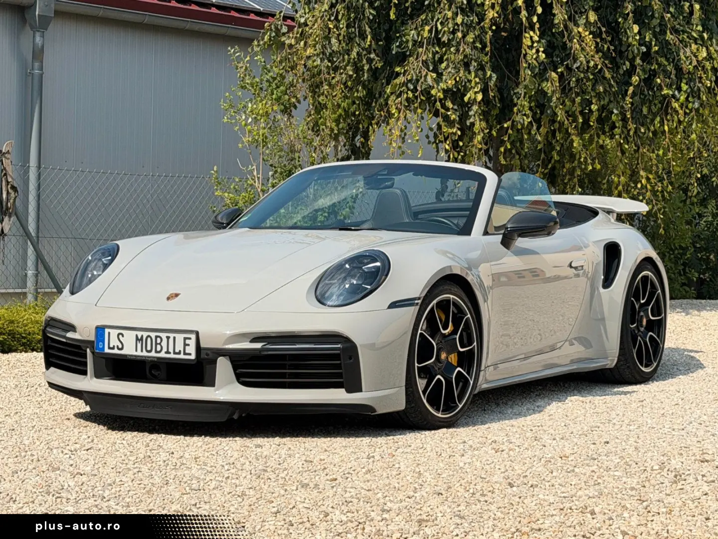 PORSCHE 911 Turbo S Cabrio Burmester Lift ACC Carbon