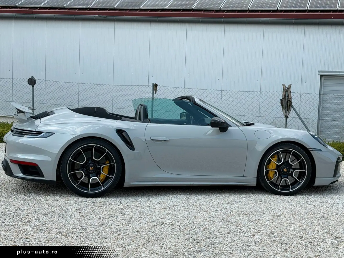 PORSCHE 911 Turbo S Cabrio Burmester Lift ACC Carbon