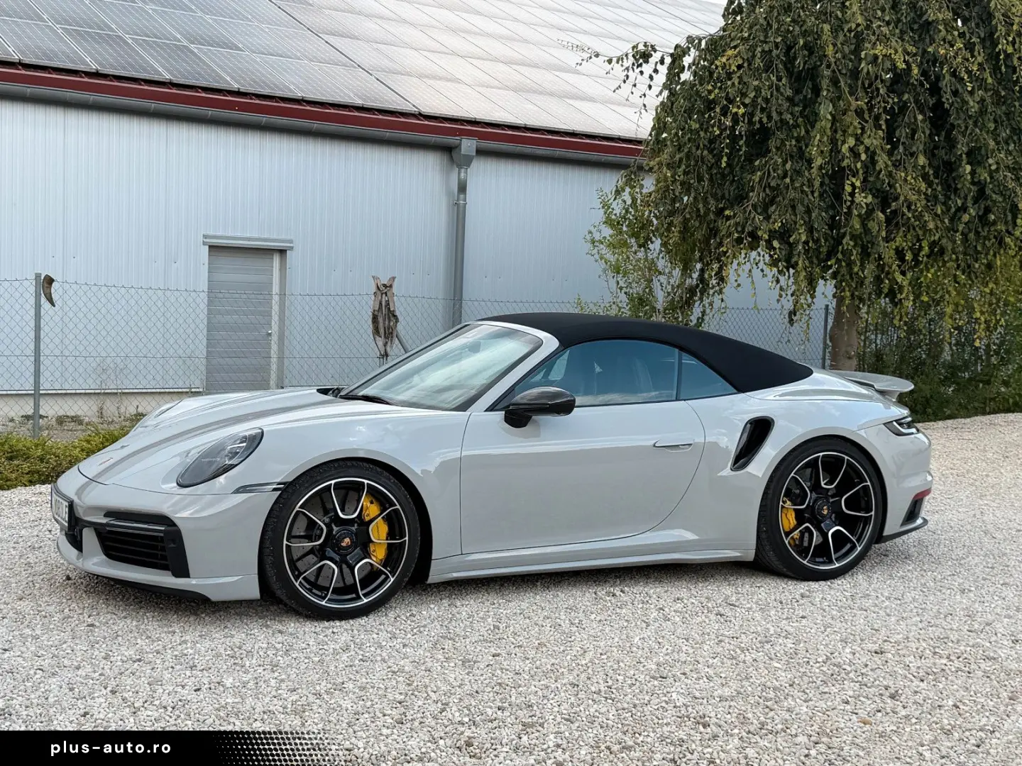 PORSCHE 911 Turbo S Cabrio Burmester Lift ACC Carbon