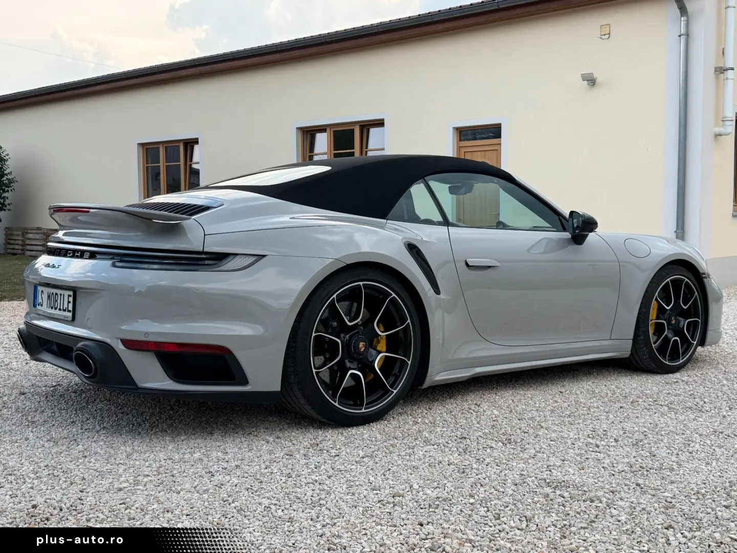 PORSCHE 911 Turbo S Cabrio Burmester Lift ACC Carbon