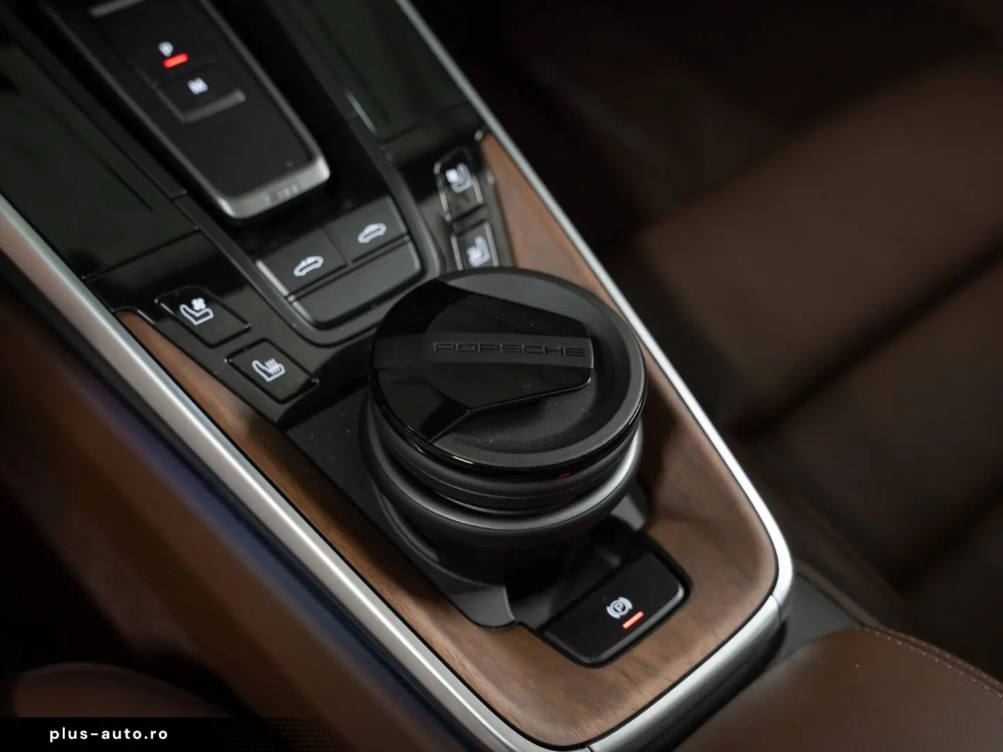 PORSCHE 992 Targa 4S Lift-VA Sport Chrono Sportabgas