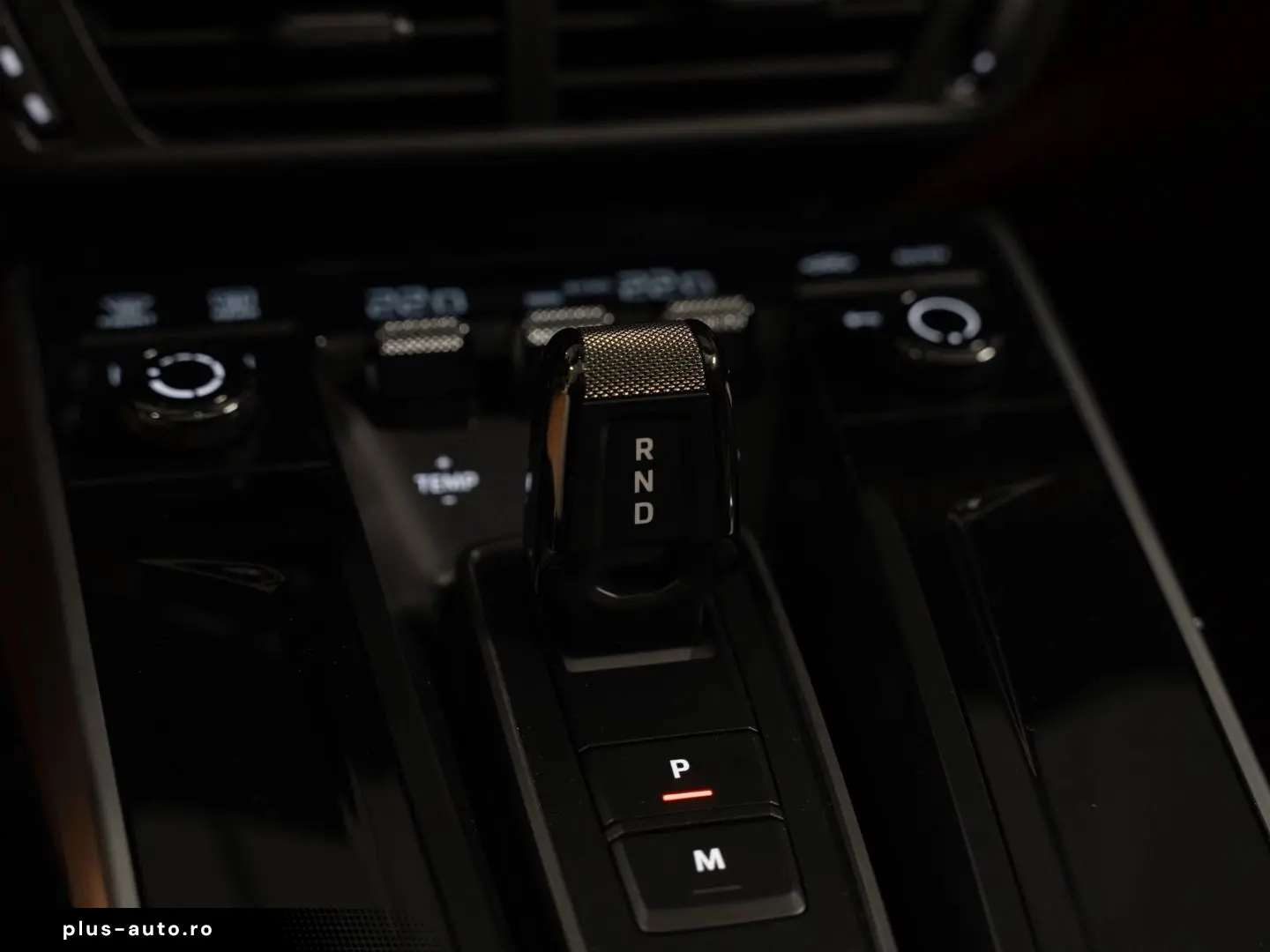 PORSCHE 992 Targa 4S Lift-VA Sport Chrono Sportabgas