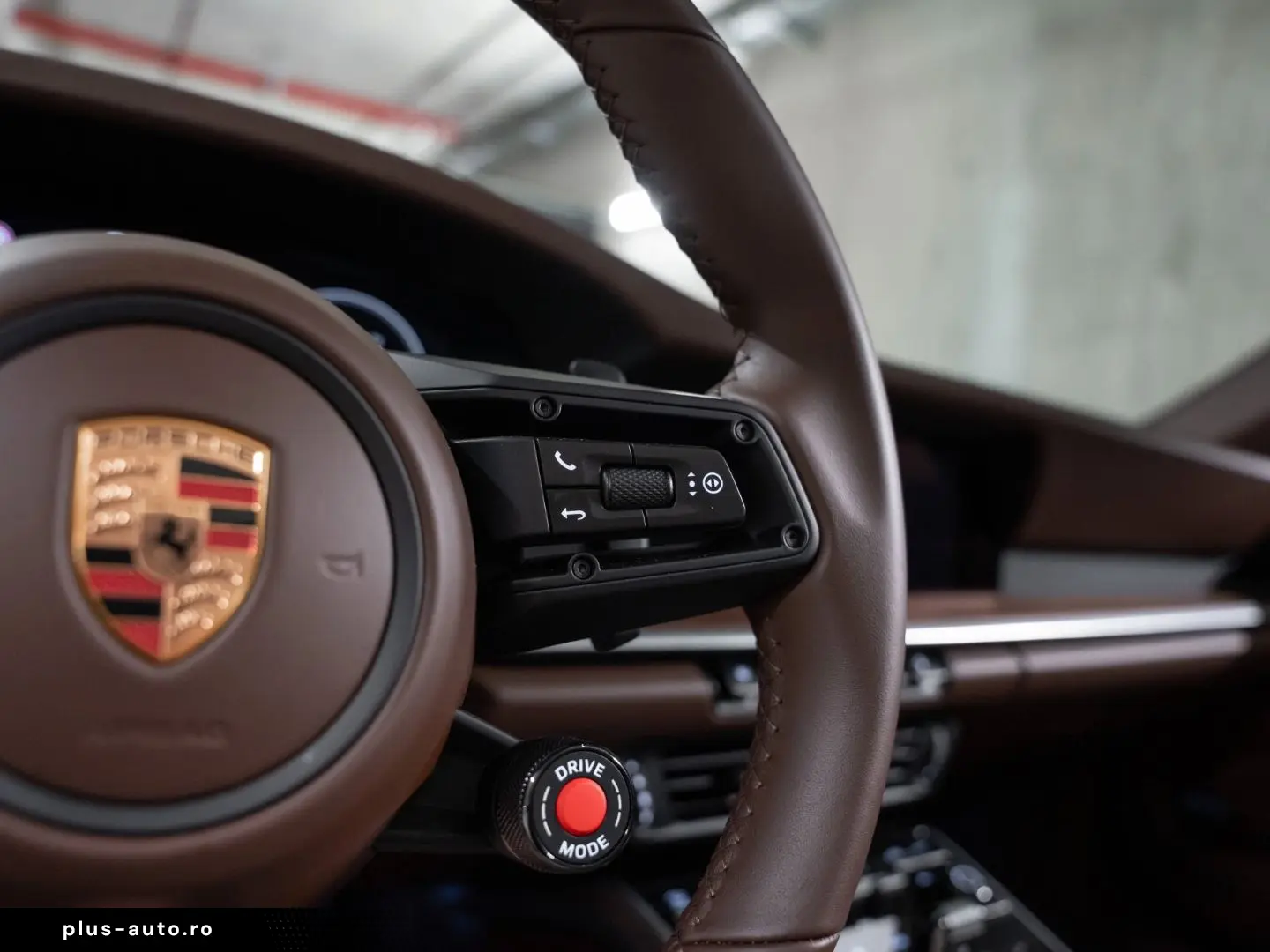 PORSCHE 992 Targa 4S Lift-VA Sport Chrono Sportabgas