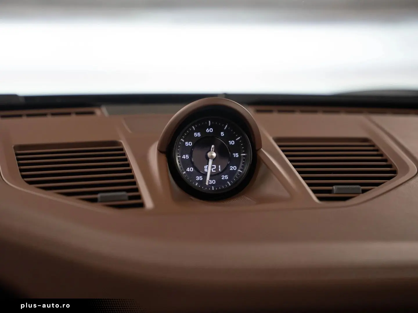 PORSCHE 992 Targa 4S Lift-VA Sport Chrono Sportabgas