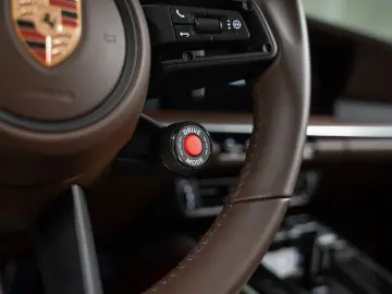 PORSCHE 992 Targa 4S Lift-VA Sport Chrono Sportabgas