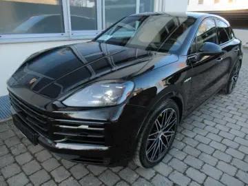 Porsche Cayenne New Coupe E-Hybrid TV