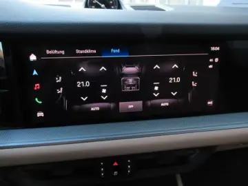 Porsche Cayenne New Coupe E-Hybrid TV