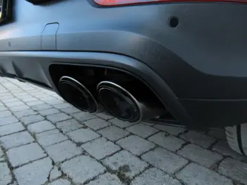 Porsche Cayenne New Coupe E-Hybrid TV
