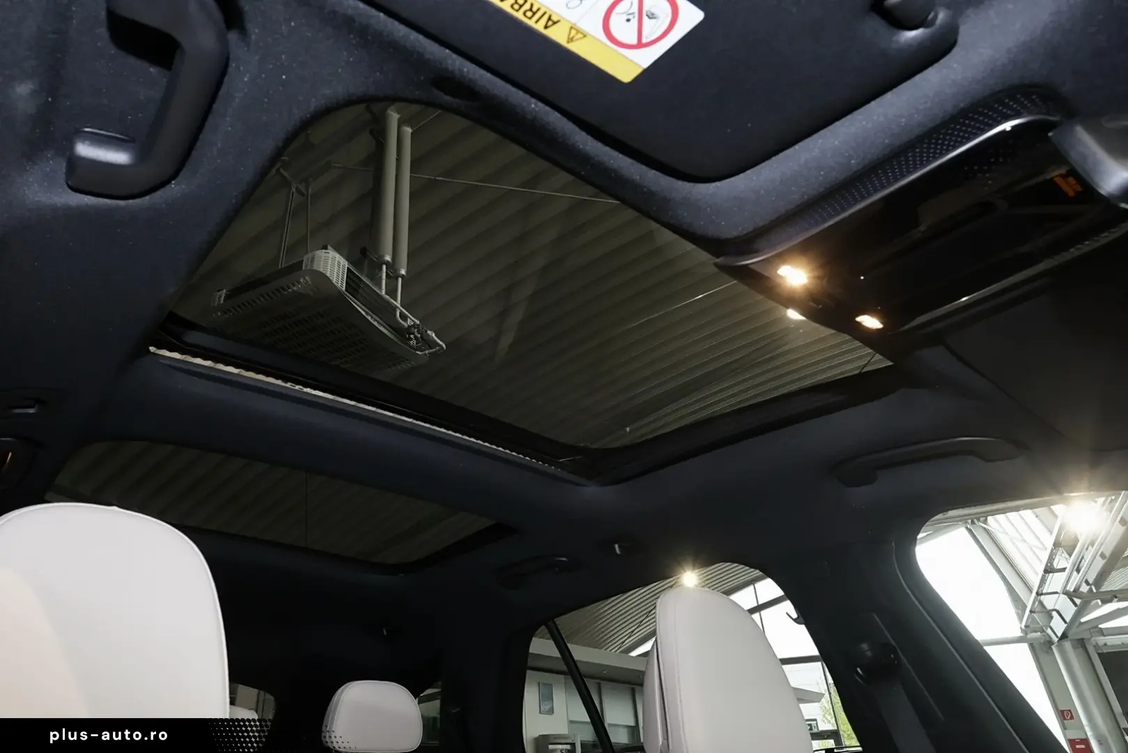 MERCEDES-BENZ E 300 e T Advanced Plus PANO AHK HUD L&hellip;