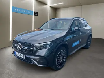 MERCEDES-BENZ GLC 300 e 4Matic Hybrid AMG AHK PANO 3…