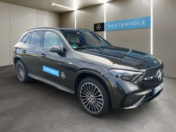 MERCEDES-BENZ GLC 300 e 4Matic Hybrid AMG AHK PANO 3…