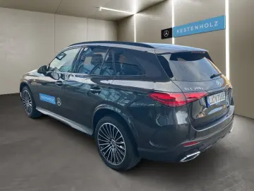 MERCEDES-BENZ GLC 300 e 4Matic Hybrid AMG AHK PANO 3…
