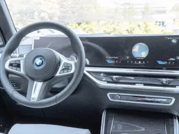 BMW X5 50e M PRO.KOMFORT.SITZE.360 .H K.AHK.22