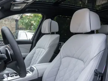 BMW X5 50e M PRO.KOMFORT.SITZE.360 .H K.AHK.22