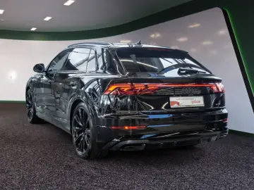 AUDI Q8 50 TDI quattro S Line tiptronic AHK STANDHZ.