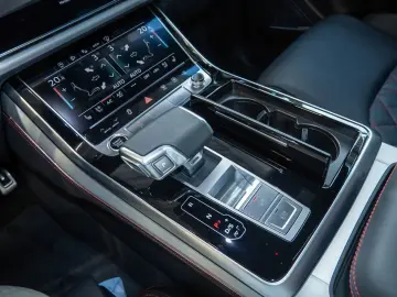 AUDI Q8 50 TDI quattro S Line tiptronic AHK STANDHZ.