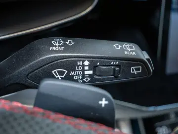 AUDI Q8 50 TDI quattro S Line tiptronic AHK STANDHZ.
