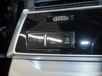 AUDI Q8 50 TDI quattro S Line tiptronic AHK STANDHZ.