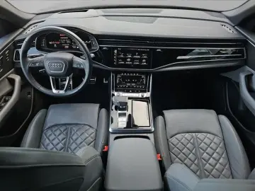 AUDI Q8 50 TDI quattro Tiptronic AHK Matrix