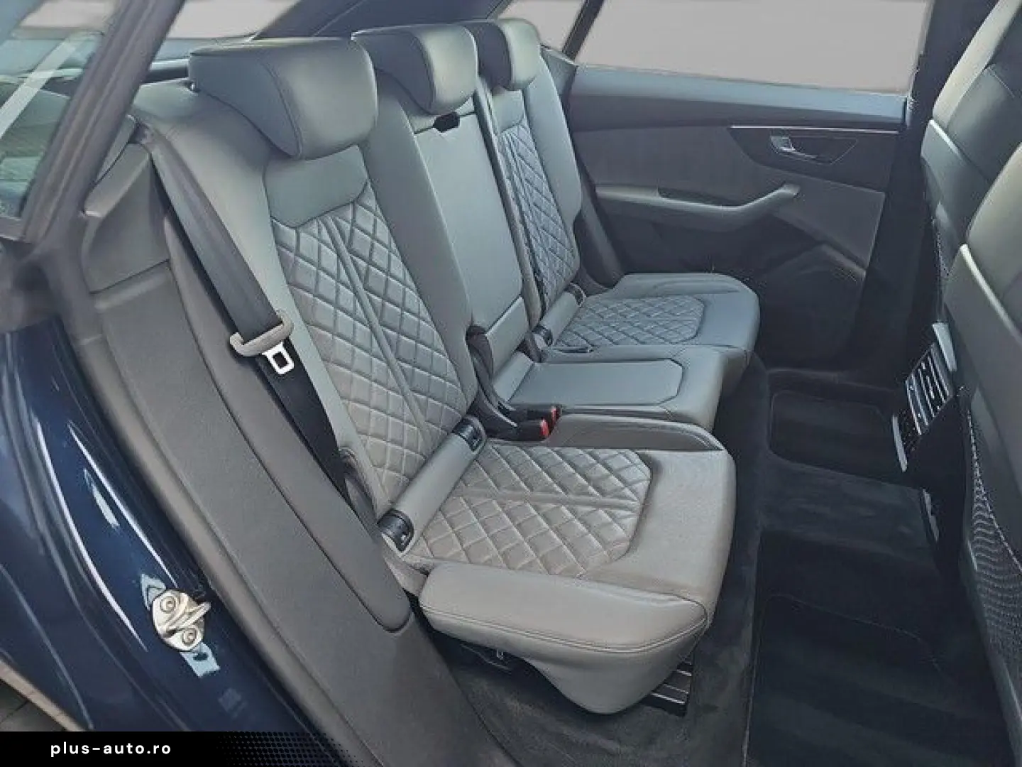 AUDI Q8 50 TDI quattro Tiptronic AHK Matrix