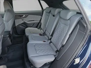 AUDI Q8 50 TDI quattro Tiptronic AHK Matrix
