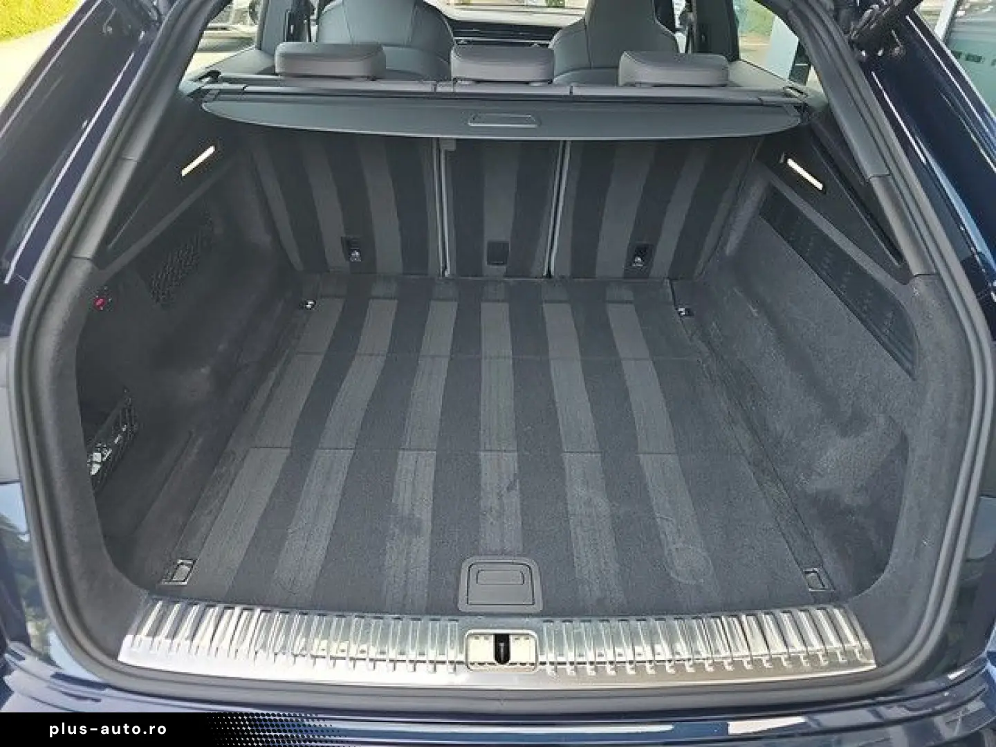 AUDI Q8 50 TDI quattro Tiptronic AHK Matrix