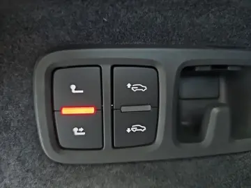 AUDI Q8 50 TDI quattro Tiptronic AHK Matrix