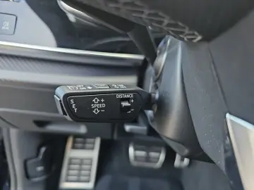AUDI Q8 50 TDI quattro Tiptronic AHK Matrix