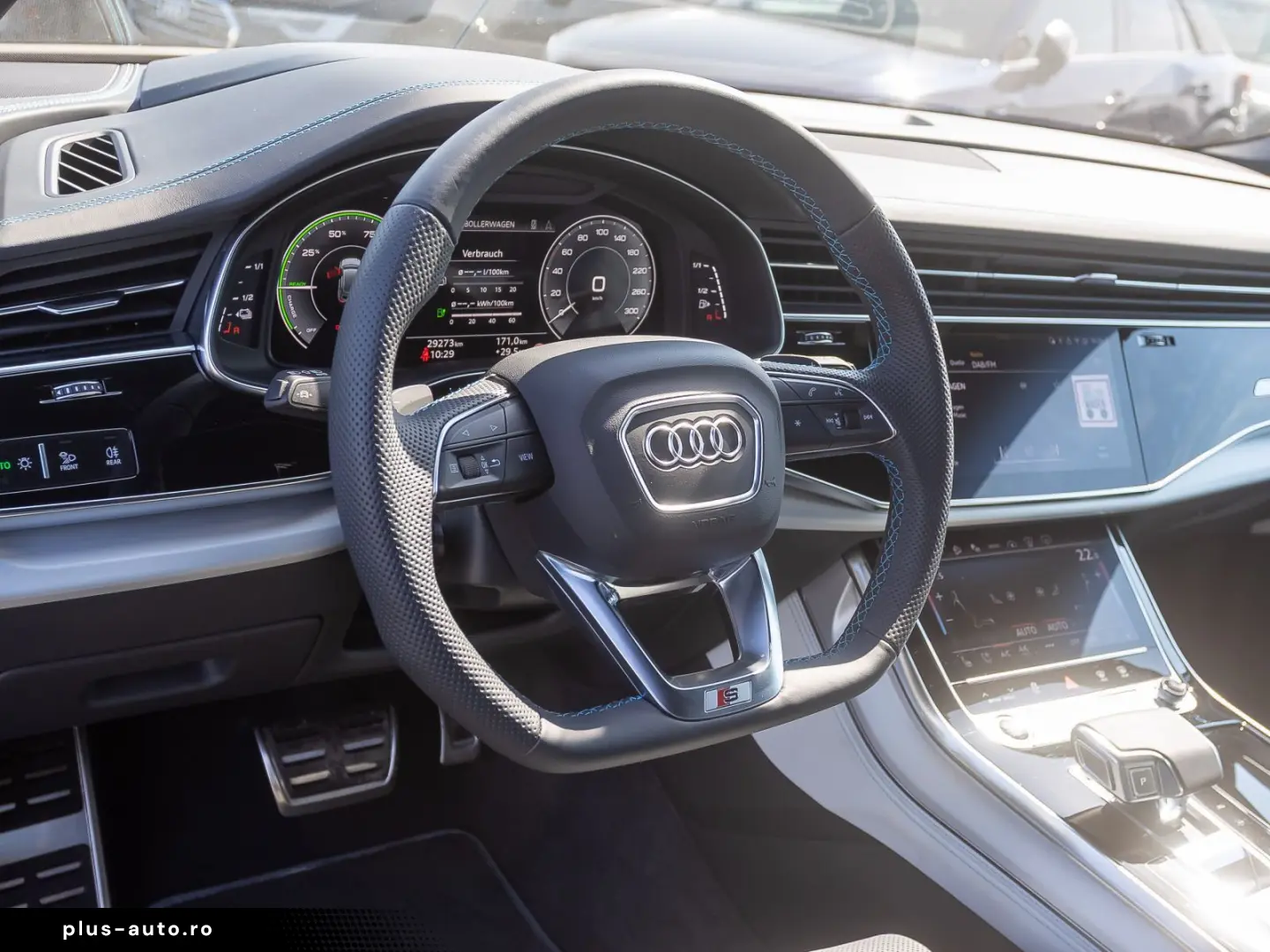 AUDI Q8 S line 60TFSIe qu Navi HuD Matrix AIR Standkl