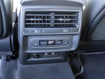 AUDI Q8 S line 60TFSIe qu Navi HuD Matrix AIR Standkl