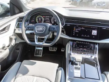 AUDI Q8 S line 60TFSIe qu Navi HuD Matrix AIR Standkl