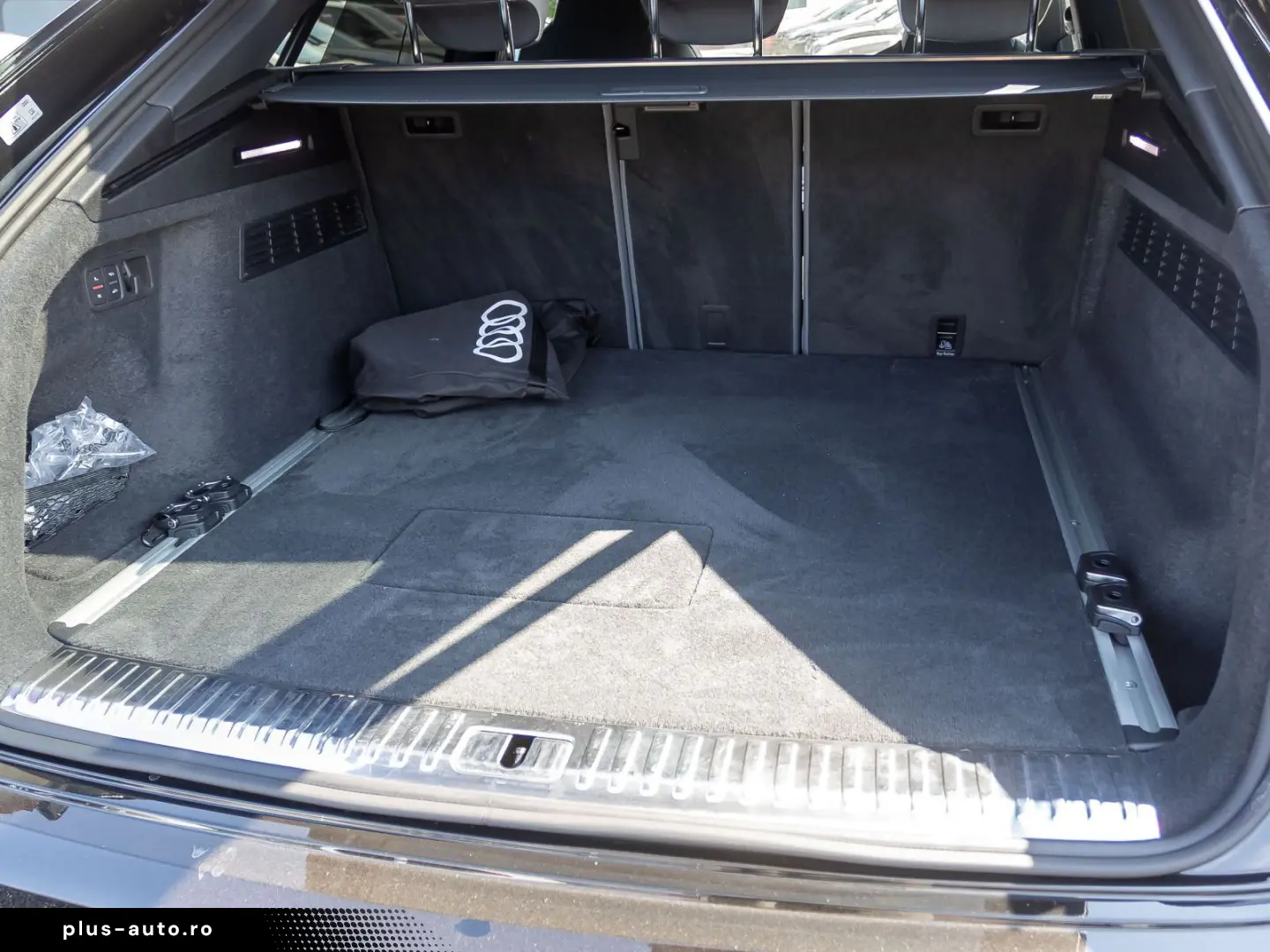 AUDI Q8 S line 60TFSIe qu Navi HuD Matrix AIR Standkl