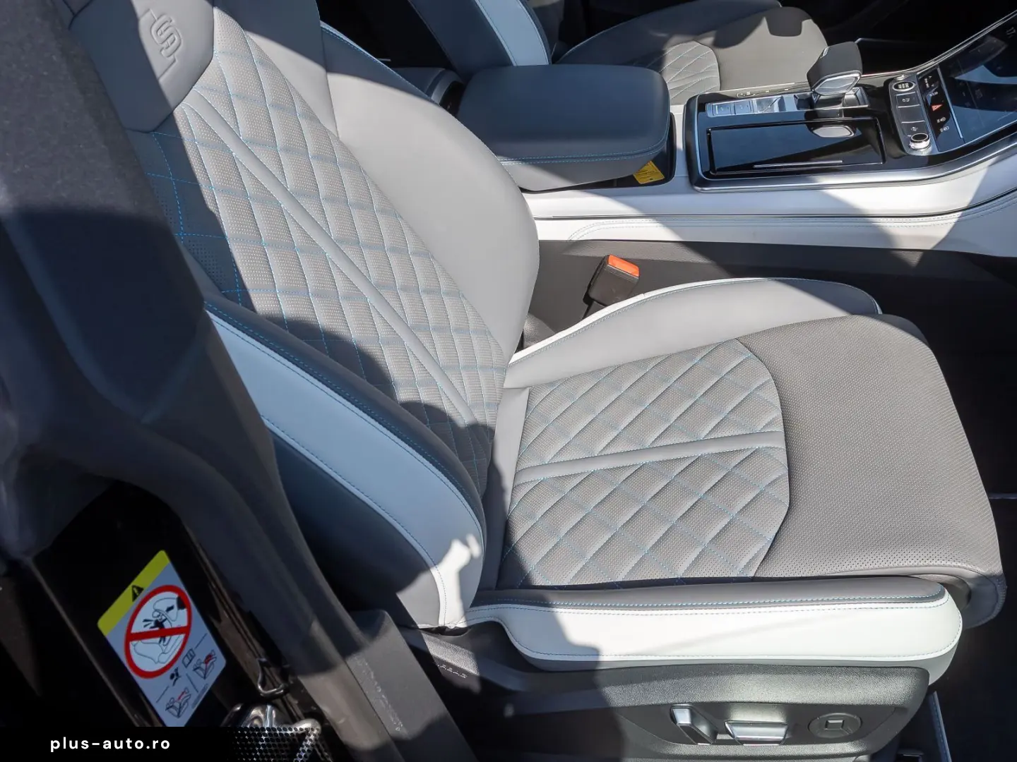 AUDI Q8 S line 60TFSIe qu Navi HuD Matrix AIR Standkl