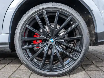 BMW X6 xDrive30d M Sport HUD PANO RFK NAVI LED PDC V